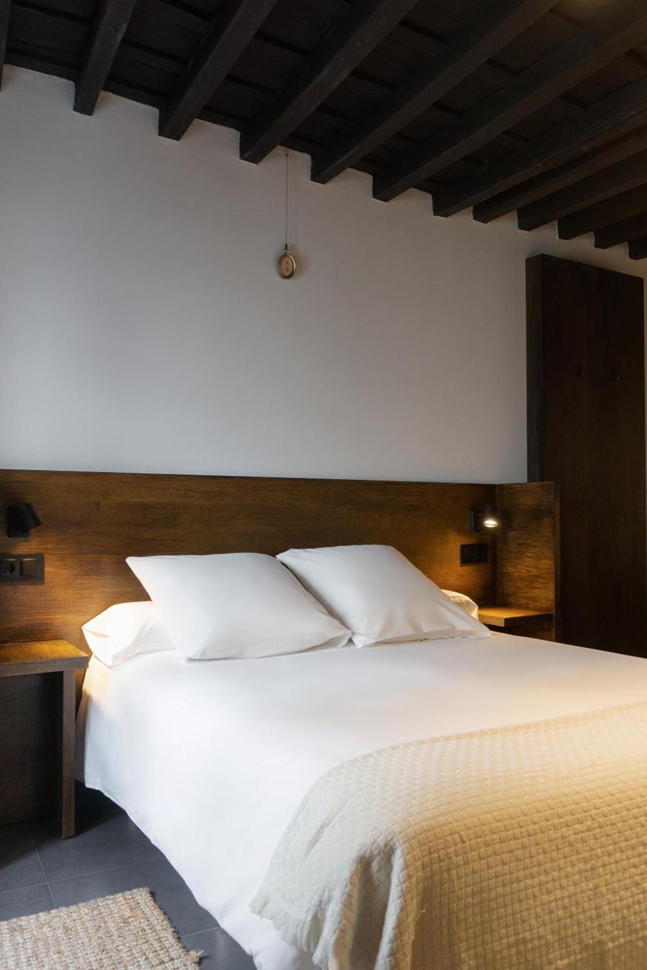 La Antigua Fonda Relator Apartment Hervas Exterior photo